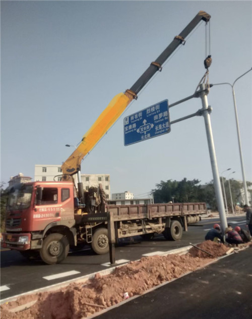 桃城区设备吊装租赁吊车要用多大吊车